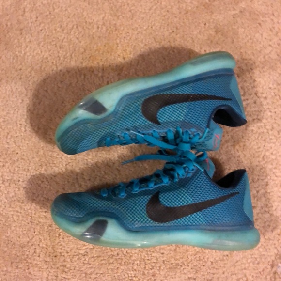 kobe teal shoes